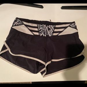 Lululemon black shorts